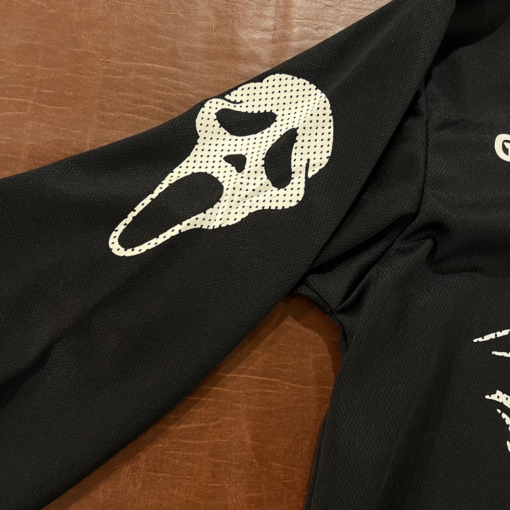 Scream Ghost Face Jersey - Size Small - image 7